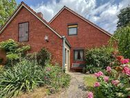 Einfamilienhaus mit Garage in ruhiger und zentraler Wohnlage von Bützfleth - Stade (Hansestadt)