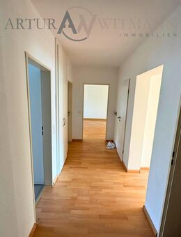 Bezugsfreie 3,5-Zimmer-Wohnung mit Aufzug, Kellerraum & Garagenplatz - Lahr (Schwarzwald)