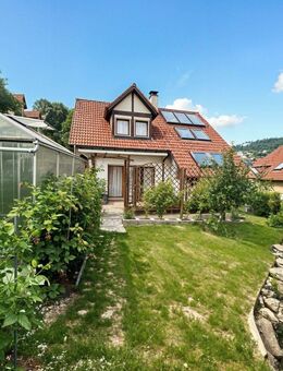 Freistehendes Einfamilienhaus in zentraler und ruhiger Lage mit gepflegtem Garten. - Albstadt