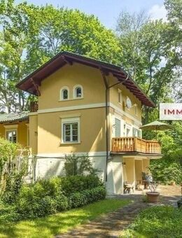 IMMOBERLIN.DE - Exzellente historische Villa mit Sonnenterrassen auf parkähnlichem Grundstück - Michendorf