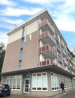 Frisch sanierte 3-Zimmer-Wohnung mit Balkon und Aufzug - Düsseldorf