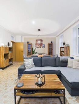 Exklusive 4-Zimmer-Etagenwohnung mit moderner Ausstattung und großzügigem Dachboden - Jetzt zum Kauf - Barsinghausen