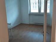 Erstbezug nach Sanierung: zentrale 1,5-Zimmer-Wohnung mit EBK in Nürnberg - Nürnberg