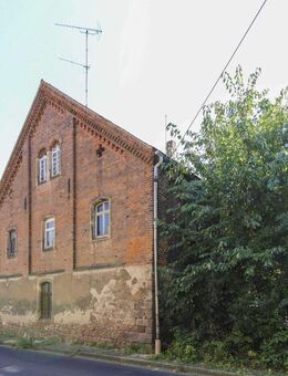 + Naturnahe Lage mit Top-Anbindung an Dresden - Sanierungsbedürftiges 2-4-Familienhaus + - Klipphausen