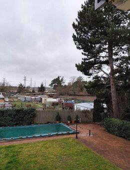 Helle 3,5-Zimmer Wohnung mit Balkon im 1. OG in und Blick ins Grüne - Pfungstadt