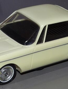 BMW 2000 CS Trix radio 60er Modellauto 1:18 01 - Spraitbach