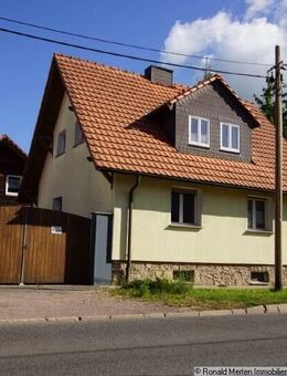 Zwei Häuser in EF-Mittelhausen mit Garten - Erfurt