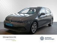 VW Golf, 1.5 TSI Life, Jahr 2023 - Kiel