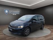 VW Touran, 2.0 TDI Active, Jahr 2021 - Amelinghausen