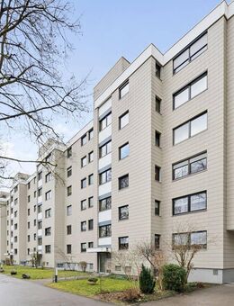 Puchheim: Gepflegte 4-Zimmer Eigentumswohnung mit großem Balkon - Puchheim