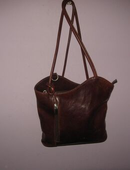 ITL-0369 Shoulderbag, Schultertasche, Handtasche, Rucksack, 2 in 1 Handbag, echt Leder - Lübeck