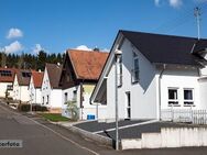 Freistehendes Einfamilienhaus mit Garage - Berga