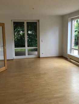 Großzügige Doppelhaushälfte in Ahlten (Lehrte) - Lehrte
