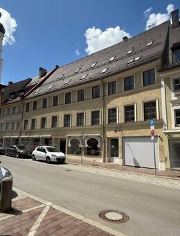 3-Zi.-Whg mit Küche od. 4-Zi-Whg. mit offener Küche inkl. Balkon, in der Altstadt - Landsberg (Lech)