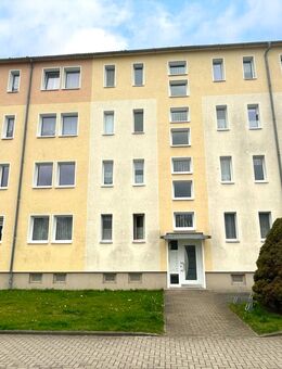 Helle Wohnung mit Keller in Pegau - Pegau
