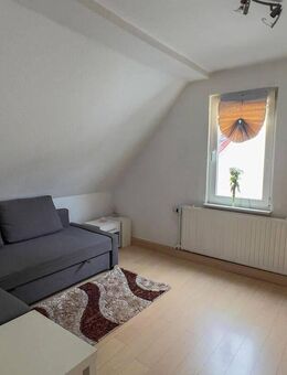 Charmante Dachgeschosswohnung mit 4 1/2 Zimmern in historischem Gebäude in Schwäbisch Gmünd - Schwäbisch Gmünd