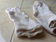 Getragene Socken zu verkaufen - Braunschweig