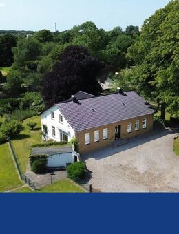 +++ UNIKAT auf 7.500 m² - ländliche Idylle MITTEN in der Stadt +++ - Flensburg