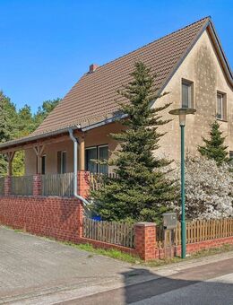 Vollunterkellertes Einfamilienhaus in ruhiger Ortsrandlage von Lenzen (Elbe) - Lenzen (Elbe)
