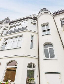 Bereits aufgeteiltes Wohn- und Geschäftshaus in begehrter Lage von Mönchengladbach - Mönchengladbach