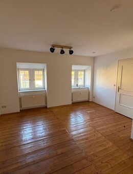 Wunderschöne 2-Raum-DG-Wohnung in Gera im Stadtzentrum - Gera