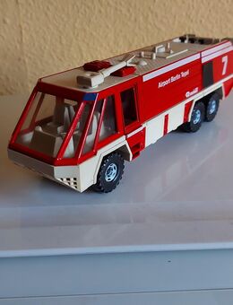Siku 3513 Rosenbauer Flugfeldlöschfahrzeug Berlin Tegel Super-Serie - Leipzig Ost
