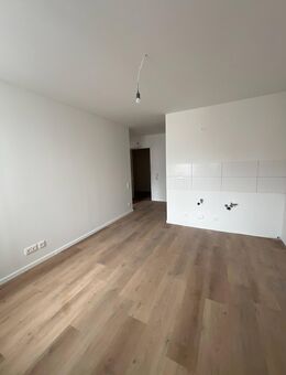Modernisiert & barrierefrei - 2-Zimmer-Erstbezug in Top-Innenstadtlage ab 01.06 [VAC-15313] - Bielefeld