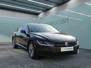 VW Arteon, 1.5 TSI v h el Fahrers, Jahr 2018 - München