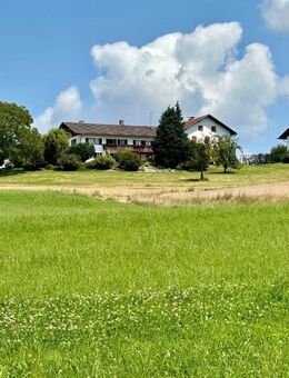 Charmanter Wohnhof mit idealen Möglichkeiten für Pferdeliebhaber - Pleiskirchen