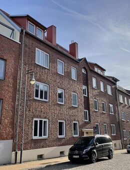 Besichtigung Di. 28.10. (11-13h) Sanierte EG-Wohnung, EBK, Duschbad - Schwerin