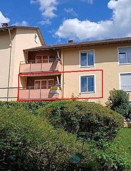 Renovierte, gepflegte 2-Zi.- Wohnung mit Garage! - Waiblingen
