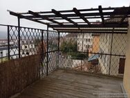 Hübsche 3 Zimmer Altbauwohnung im 1 OG mit Terrasse und mehr..... . in Zentraler Lage. - Pforzheim