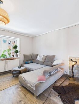 Historisches Wohnen: 3-Zimmer-Wohnung mit Balkon in einzigartigem Ensemble in Hammersbach-OT - Hammersbach