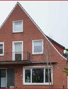 Helle, renovierte Obergeschosswohnung im Herzen von Leer-Loga! mit Balkon, Gartenmitnutzung & Garage - Leer (Ostfriesland)