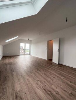 Neubau mit Balkon: Attraktive 4-Zimmer-Wohnung in Uchte - Uchte