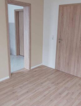 Moderne 4-RW mit Einbauküche - Menteroda