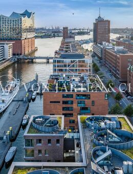 Den Hafen vor der Tür, die Elbphilharmonie im Blick. - Hamburg