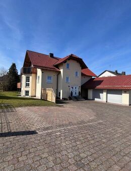 Exklusives Mehrgenerationen-Haus im Herzen von Ebsdorfergrund - Ebsdorfergrund
