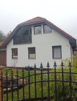 Charmantes Domizil: Haus mit Pool und malerischer Teichlandschaft - Schipkau
