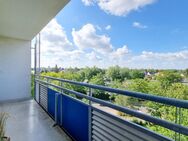 Vom Balkon den Stadtblick genießen. - Magdeburg