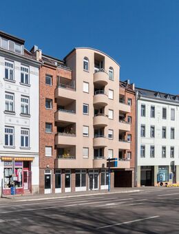 RARITÄT IM BELIEBTEN SCHLEUßIG // Vermietete Etagenwohnung mit 2 Loggien & TG-Stellplatz - Leipzig