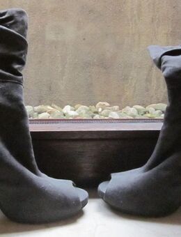 Gr. 40: Stiefeletten mit Schnalle, grau, wenig getragen - München