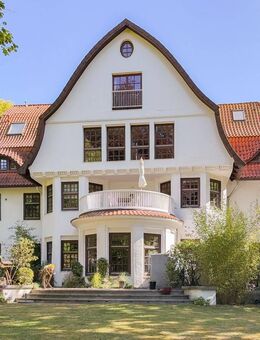 Exklusive Altbau-Rarität mit flexibler Nutzung in bester Lage von Aumühle - Aumühle