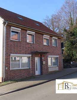 Modernisiertes 3-Parteienhaus in guter Ortslage - Brome