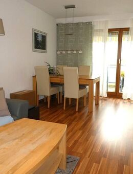 Attraktive 2-Zi.-DG-Wohnung mit Dachterrasse und TG-Stellplatz in guter Lage von Schweinfurt - Schweinfurt