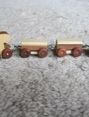 Holzspielzeug Fahrzeuge in 34117