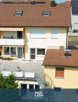 Charmantes Zweifamilienhaus mit großem Grundstück in Geldersheim - Geldersheim