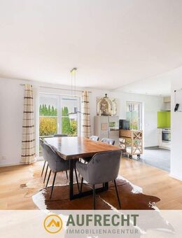 A U F R E C H T °IHR TRAUM VOM HAUS° teilsaniertes EFH mit großem Garten in naturnaher Lage - Erdweg