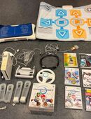 Wii Nintendo kompt. mit Zubehör und Spielen in 42277
