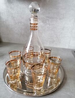 Sechs Schnaps,-/Likör-Gläser plus zugehöriger Karaffe - Dresden